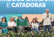 Lula amplia o acesso de catadores a serviços públicos e lança pacote de medidas de economia solidária durante Expocatadores em São Paulo