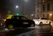 Prefeitura de São Paulo notifica Uber e 99 por possível alta abusiva nas tarifas de corridas durante temporais, apagões e problemas no transporte público
